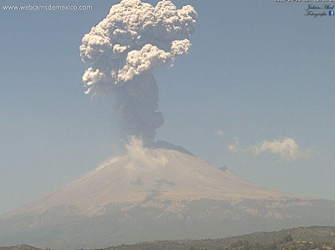 Llaman a extremar precauciones en Tlaxcala por posible ceniza del Popocatépetl