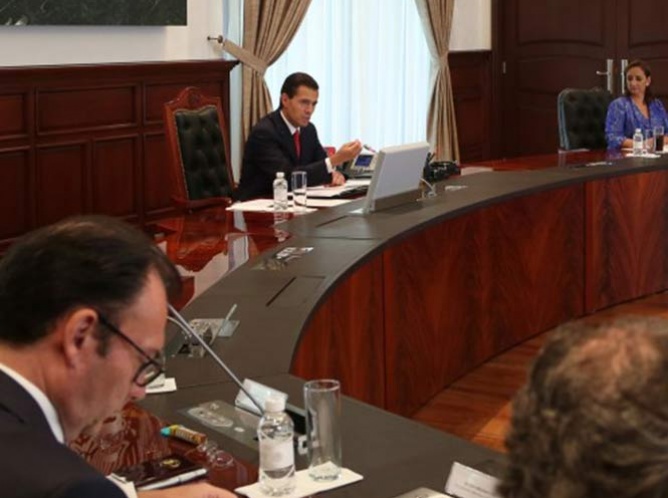 EPN revisa lineas de trabajo con su nuevo gabinete