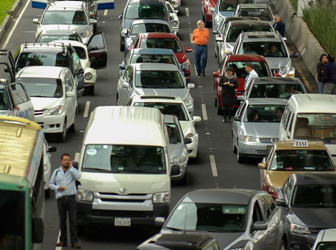 Reportan tránsito complicado en Periférico, Ermita e Insurgentes Sur