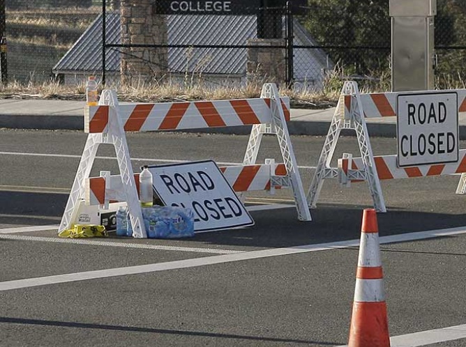 Un muerto y tres heridos deja tiroteo en campus de Arizona