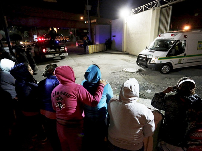 Reportan cerca de 60 muertos tras motín en el penal del Topo Chico, en Monterrey