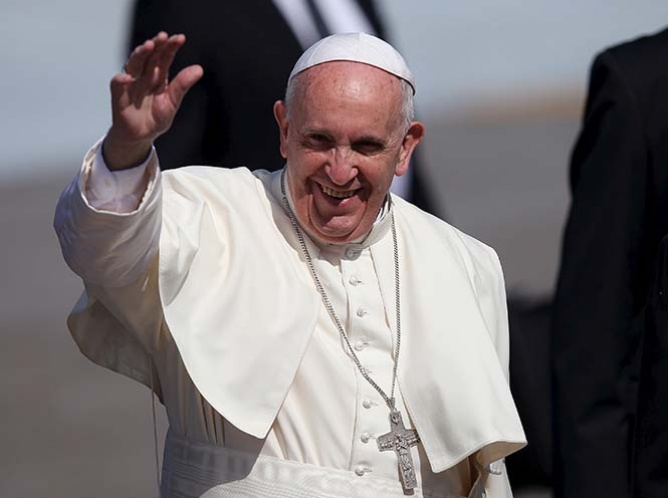 Papa Francisco emprende vuelo hacia la Ciudad de México