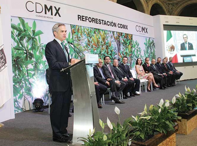 CDMX no debe cargar con toda la responsabilidad de contingencias ambientales: Mancera