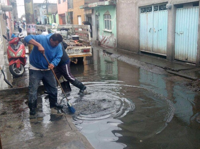 Aguas negras inundaron más de 40 viviendas en Ecatepec