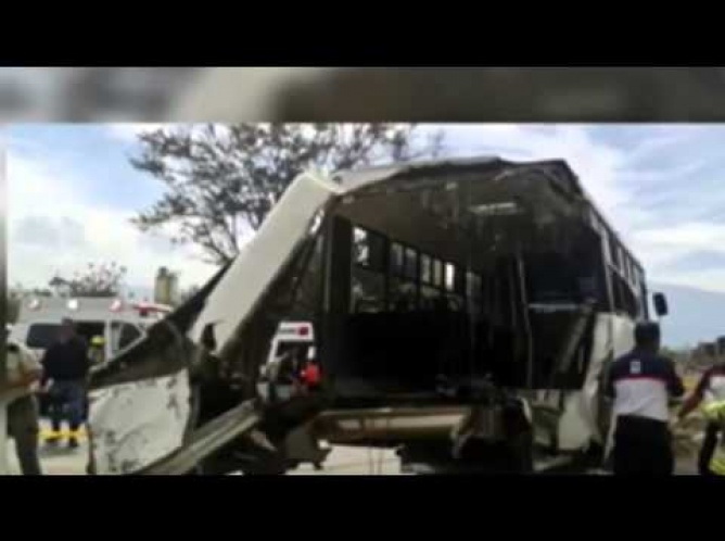 Vuelca camión en la Marquesa-Tenango, 2 muertos y 13 heridos