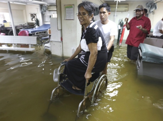 Se inunda Hospital Miguel Hidalgo en Aguascalientes