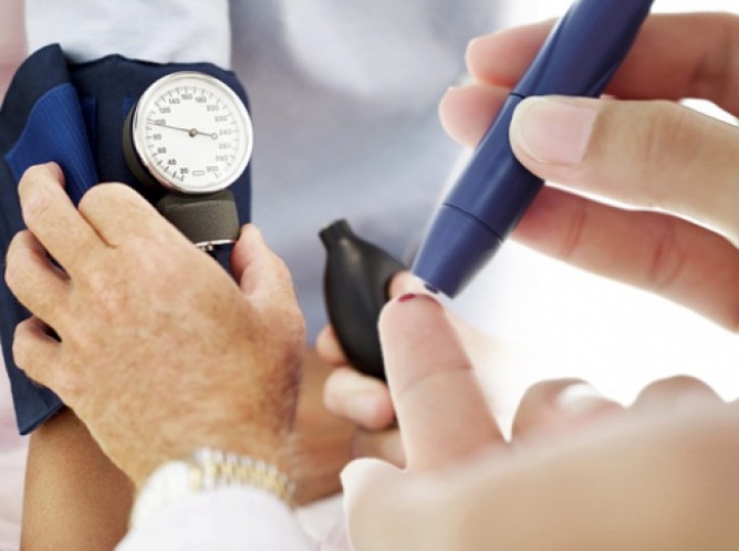 Diabéticos deben llevar control para mejorar expectativa de vida