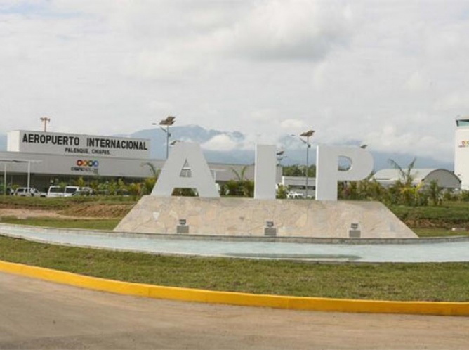 EPN inaugura aeropuerto de Palenque