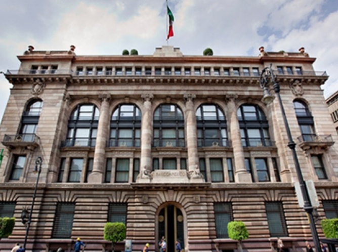 Activarán oferta de dólares que anunció el Banco de México 