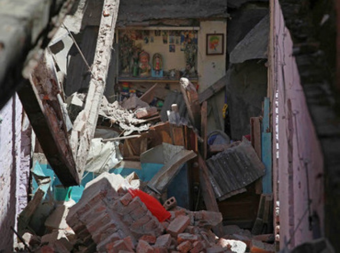 Minuto a minuto Sismo de 7.9° escala de Richter en México