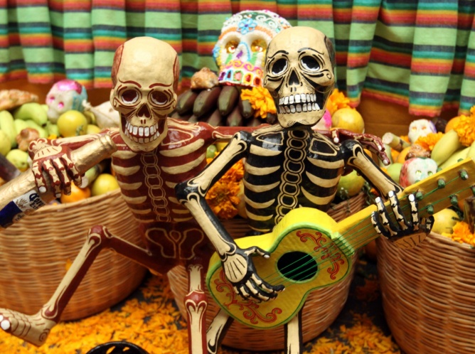 Resguardarán panteones y sitios turísticos en Edomex por Día de Muertos