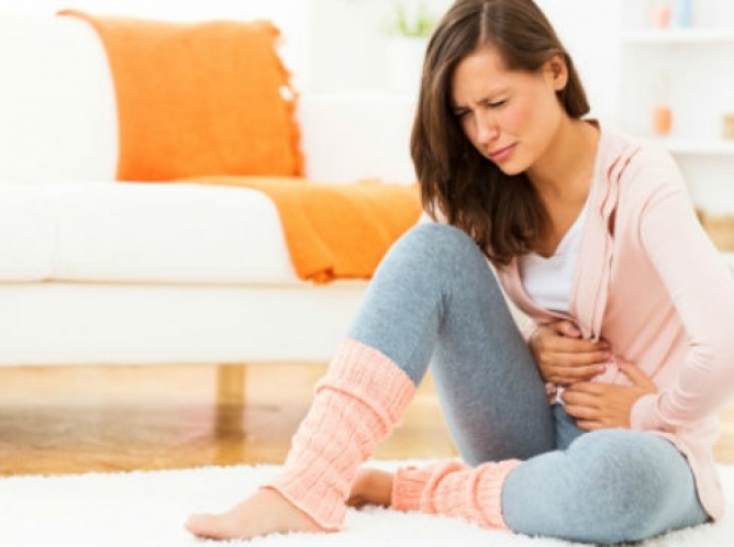 ¿Qué causa el dolor de estómago?