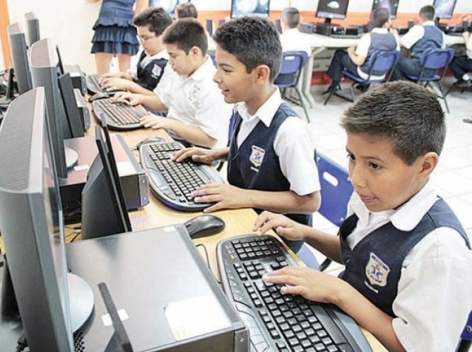 Programa ‘Escuelas al Centro’ llevará la Reforma Educativa al salón de clases: Javier Treviño