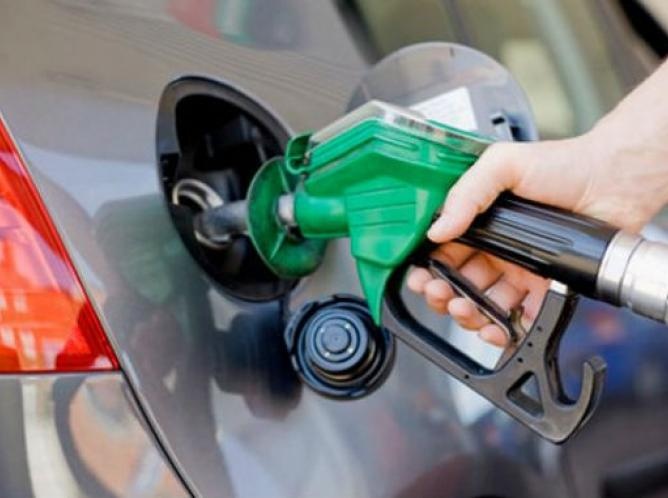 No habrá "gasolinazos" en 2015, revelan diputados del PRI