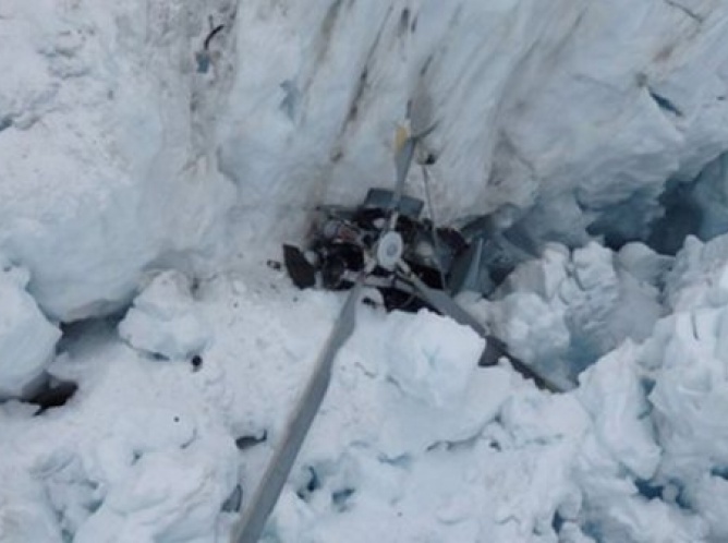 Mueren siete personas tras estrellarse helicóptero glaciar neozelandés
