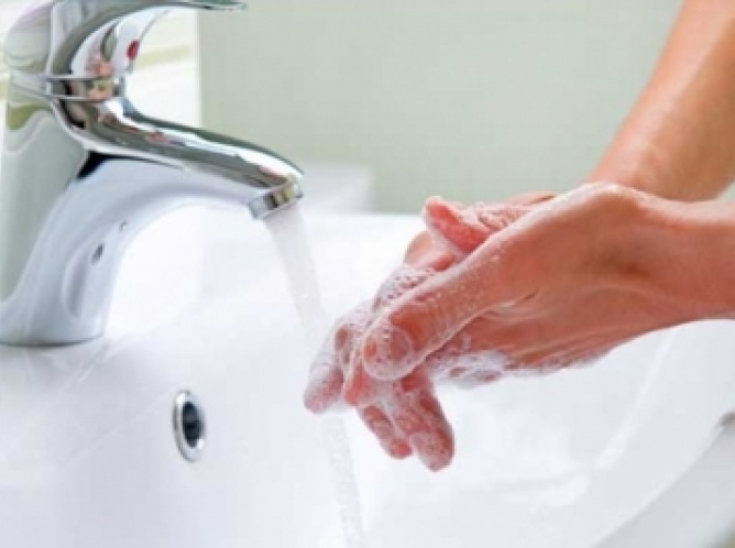 Lavado de manos, clave en prevención del ébola: Unicef
