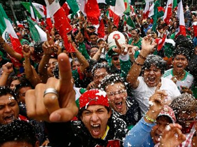 Mexicanos son más felices, a pesar de la crisis: OCDE