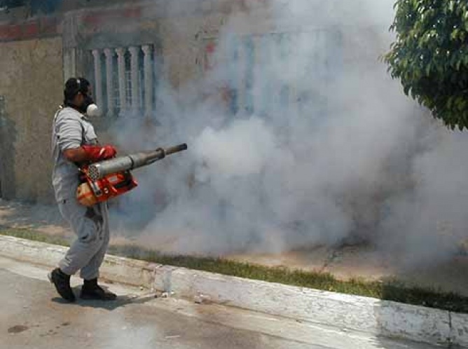 Inician segunda fase de fumigación aérea contra Chikungunya