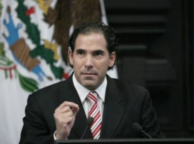 Pablo Escudero es nombrado presidente del Senado