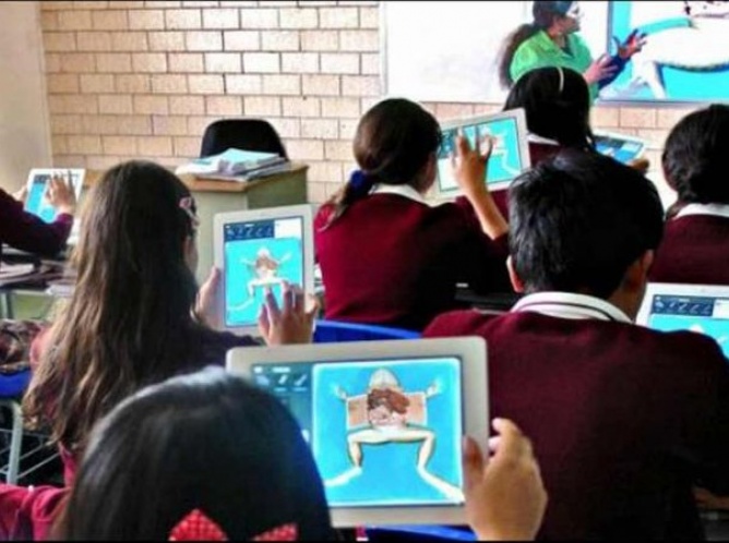 Apostamos por a innovación tecnológica en los centros escolares: Cynthia López