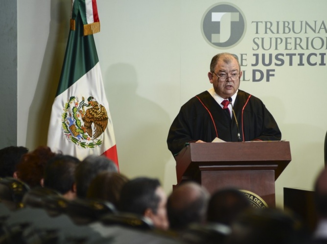 Edgar Elías Azar busca de nuevo, la presidencia del TSJDF